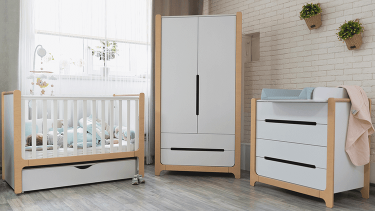 Veres Nice Kollektion: Stilvolle und funktionale Möbel für das Kinderzimmer mit praktischen Details, die Komfort und Organisation bieten