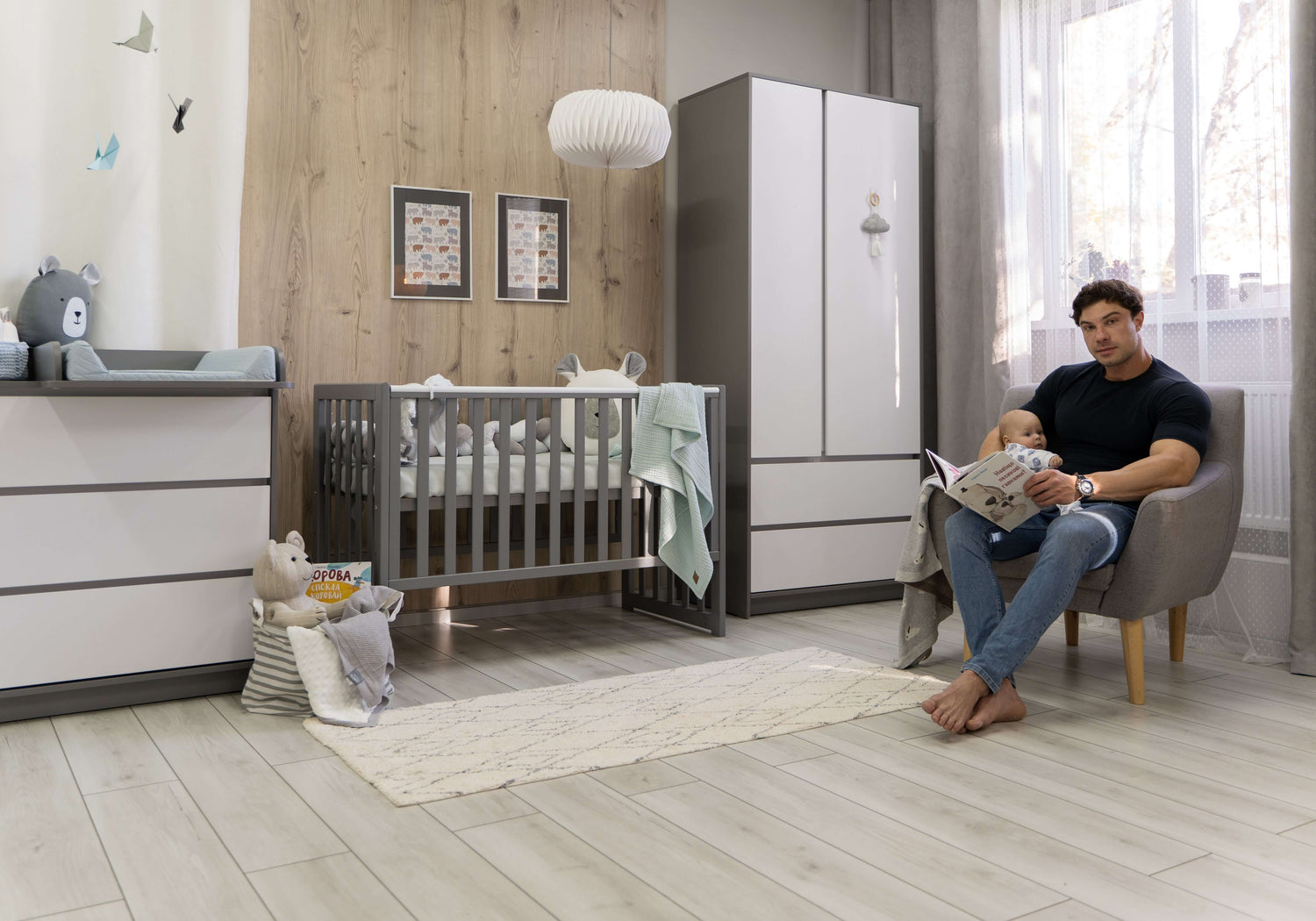 Veres Klassik Kollektion: Elegante und zeitlose Babyzimmermöbel mit klassischen Designs, sanften neutralen Farben und hochwertiger Verarbeitung