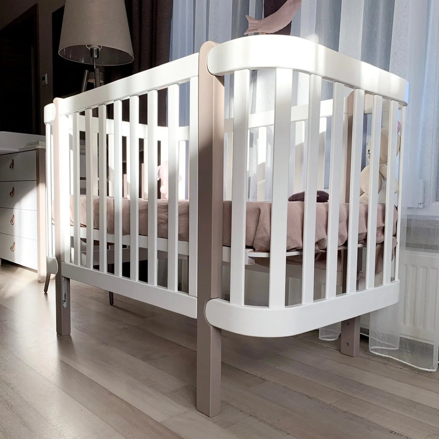 Veres Monaco Babybett (120x60 cm) • Premium Kollektion, sicher & multifunktional