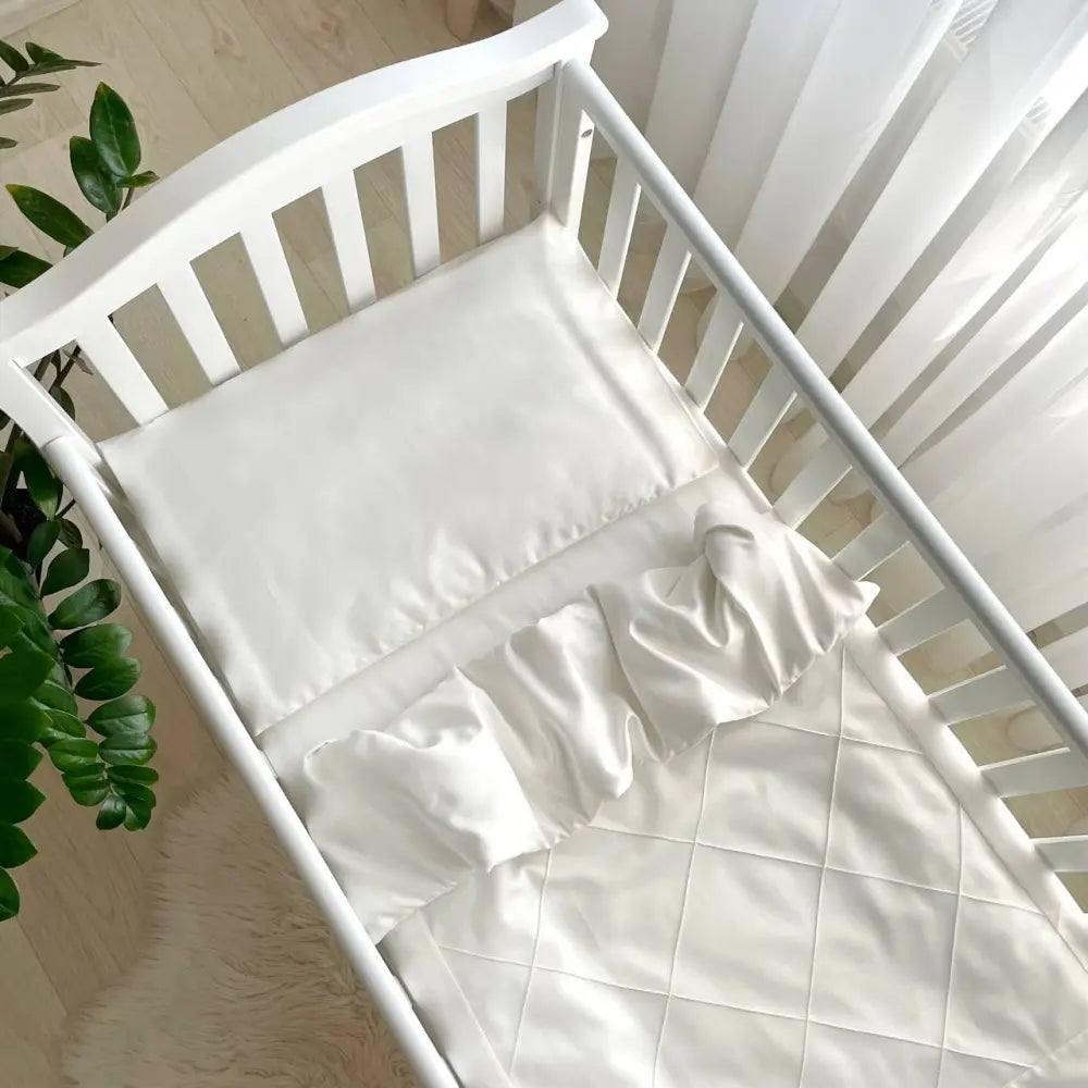 Babybettwäsche Traumland –  Milchweiß Veres Company